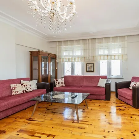 And Pleasant Flat In Muratpasa *